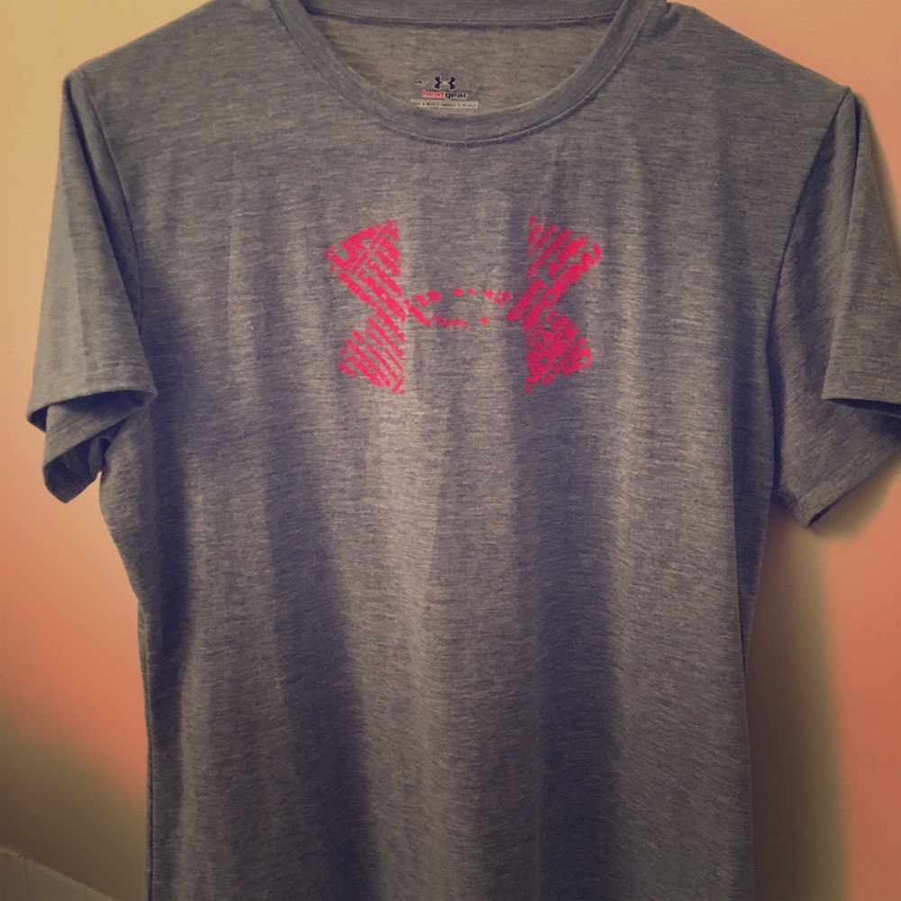 Blueish gray under armour tshirt